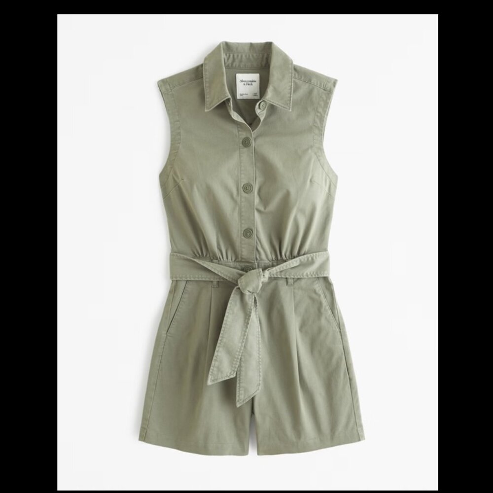 NWT Abercrombie Utility Romper in Size M Olive